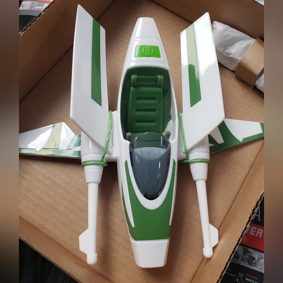 Disney Star Wars Young Jedi Adventures Kai Brightstar Green and White Playset. - Picture 2 of 6